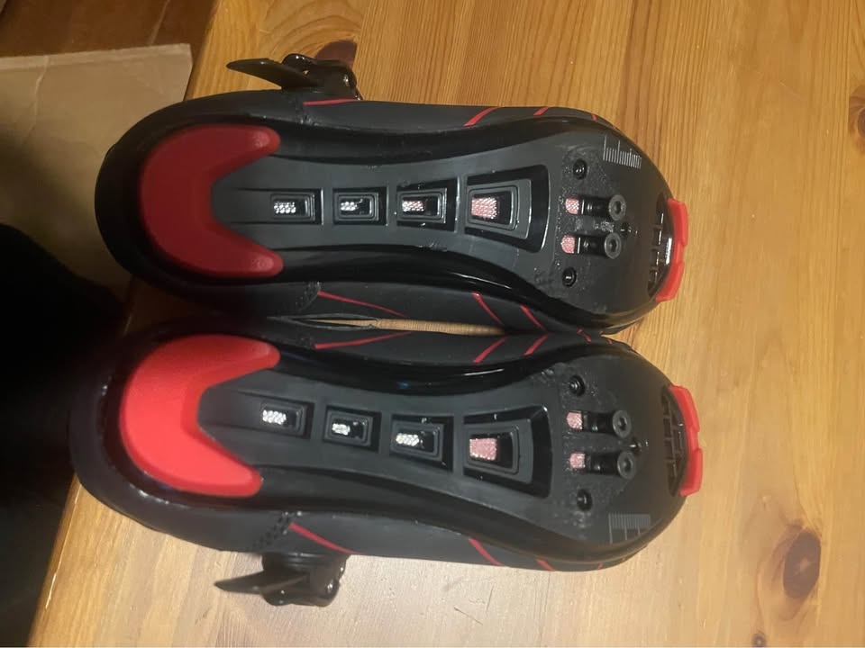 Cycling Shoes (Size 37) - photo 3