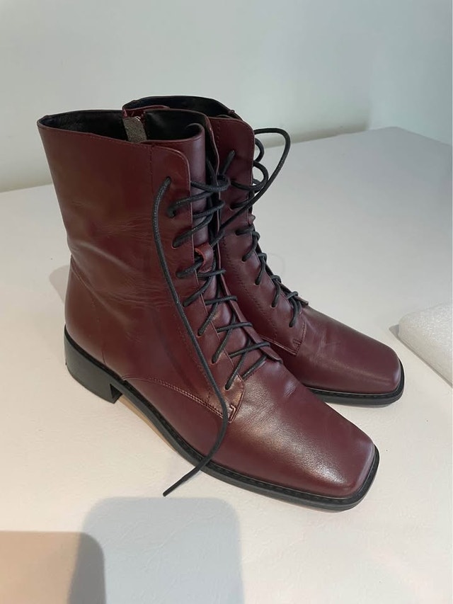 Women's Leather Boots Size 7 - photo 2