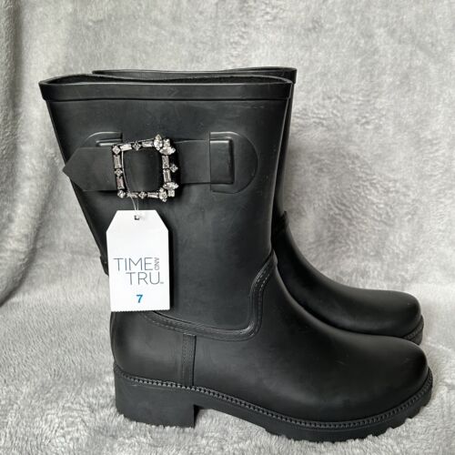 Women's New Size 7 Rain Boots