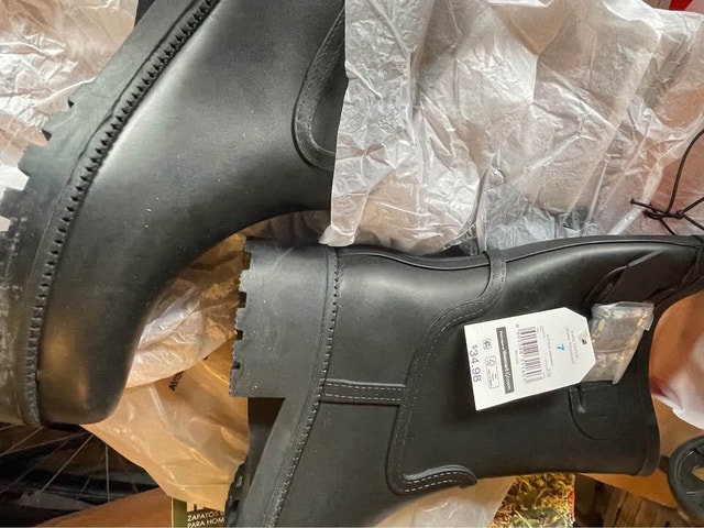 Women's New Size 7 Rain Boots - photo 5