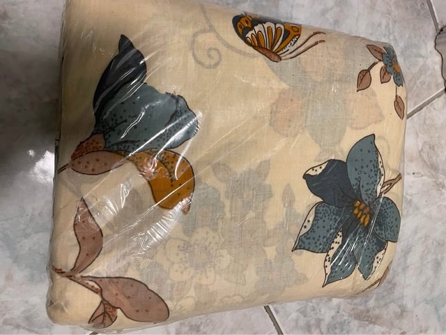 Vintage Full Bed Sheet Set (Not Used) - photo 5