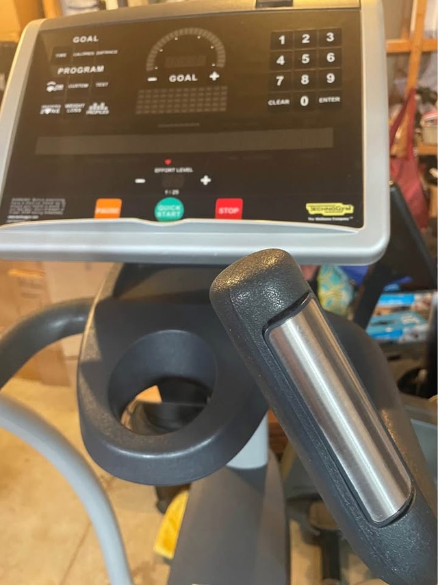 Commercial Elliptical Machine - photo 4