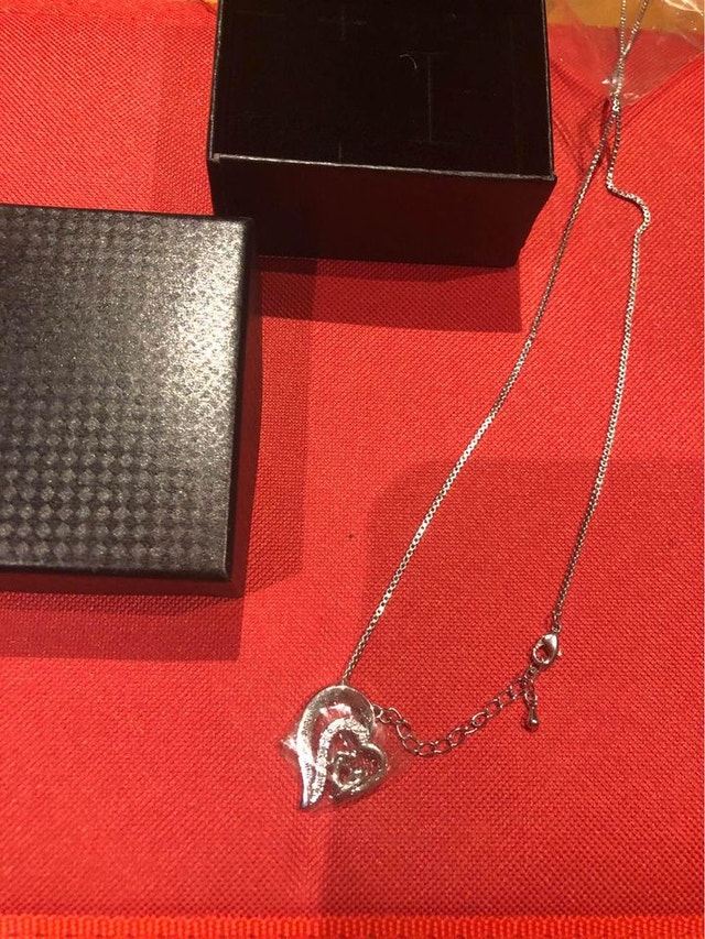 "I Love You Mom" Chain & Pendant Necklace (New)