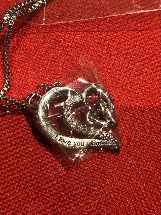 "I Love You Mom" Chain & Pendant Necklace (New) - photo 3
