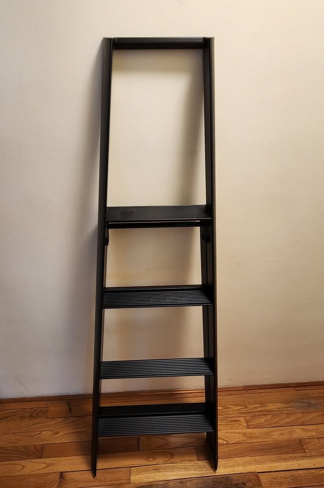 Metaphys Lucano Step Stool / Ladder - Award Winning Japan Design - photo 2