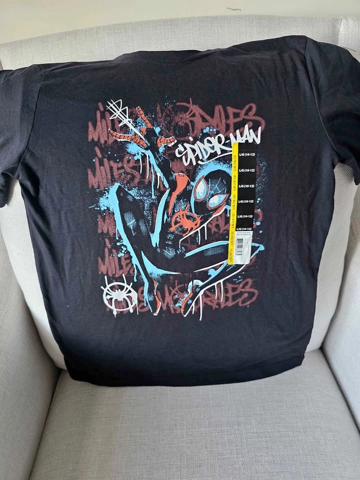Boys T-Shirt Size 10/12