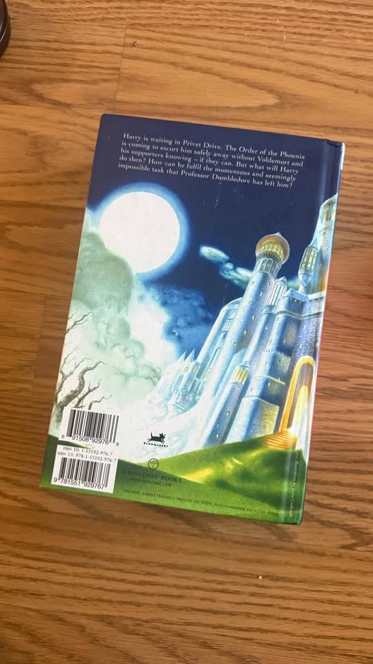 Harry Potter and the Deathly Hallows - Hardcover (2007) - photo 3
