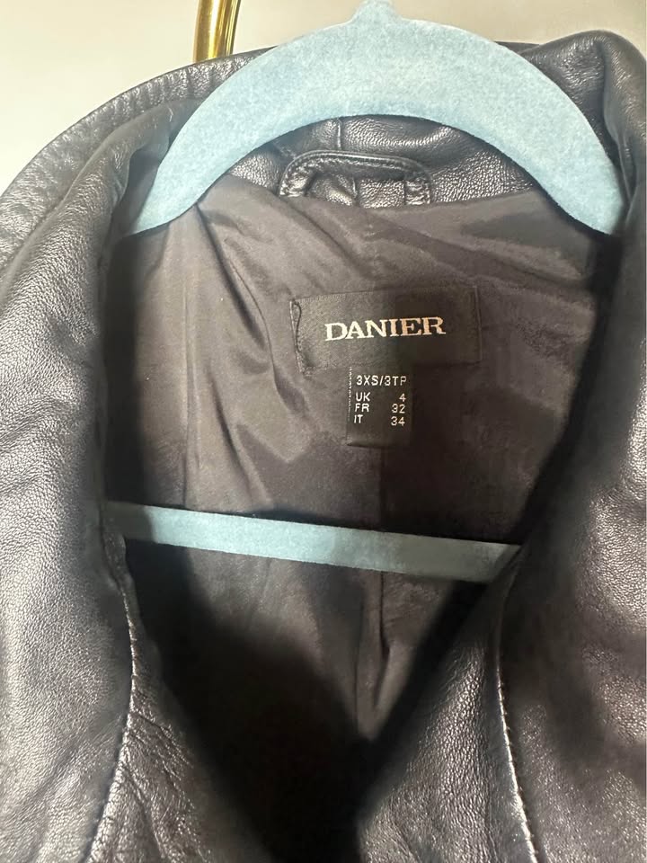 Fitted Black Leather Jacket Sz- XS - photo 4