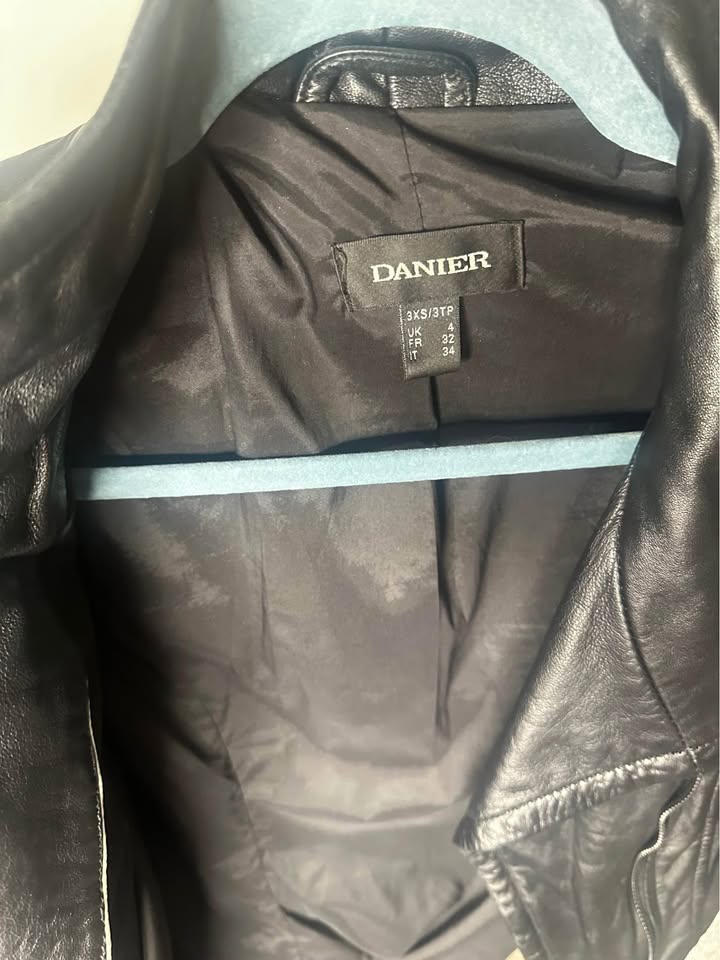 Fitted Black Leather Jacket Sz- XS - photo 5
