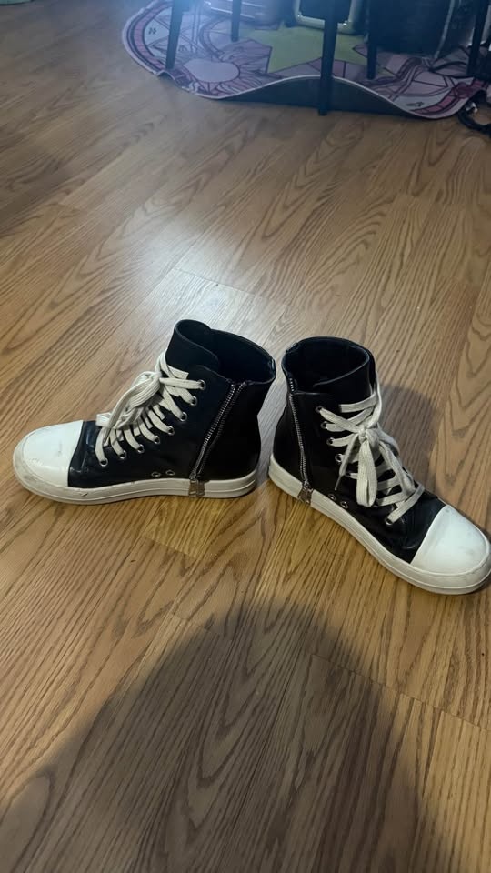 Womens hightop sneakers with zipper - CN37/ W6.5/7 - photo 3