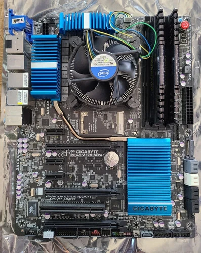 Gigabyte GA-Z77X-UD5H + Intel i7-3770K + 16GB DDR3 RAM