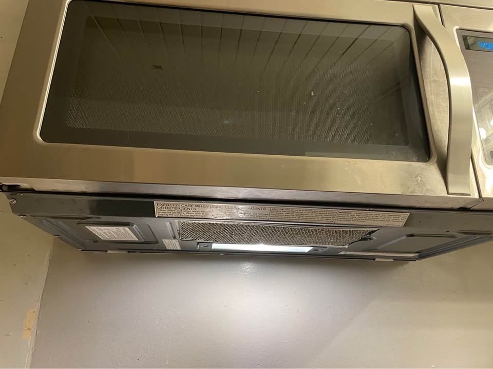 Whirlpool Above the Range Microwave - photo 4