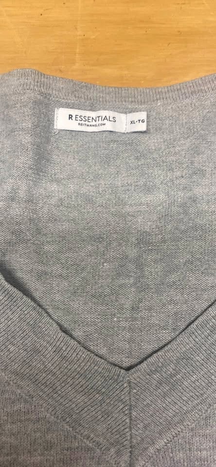 Women's XL V-neck Sweater