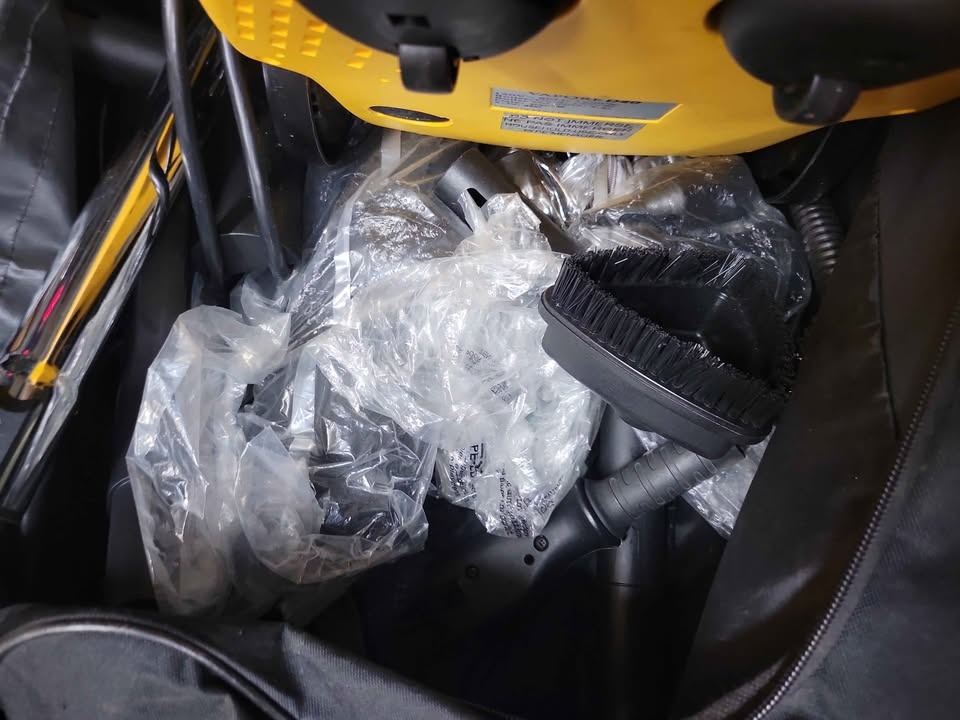 Vapore D40 Steam Cleaner w/ Bag & Attachments - photo 2