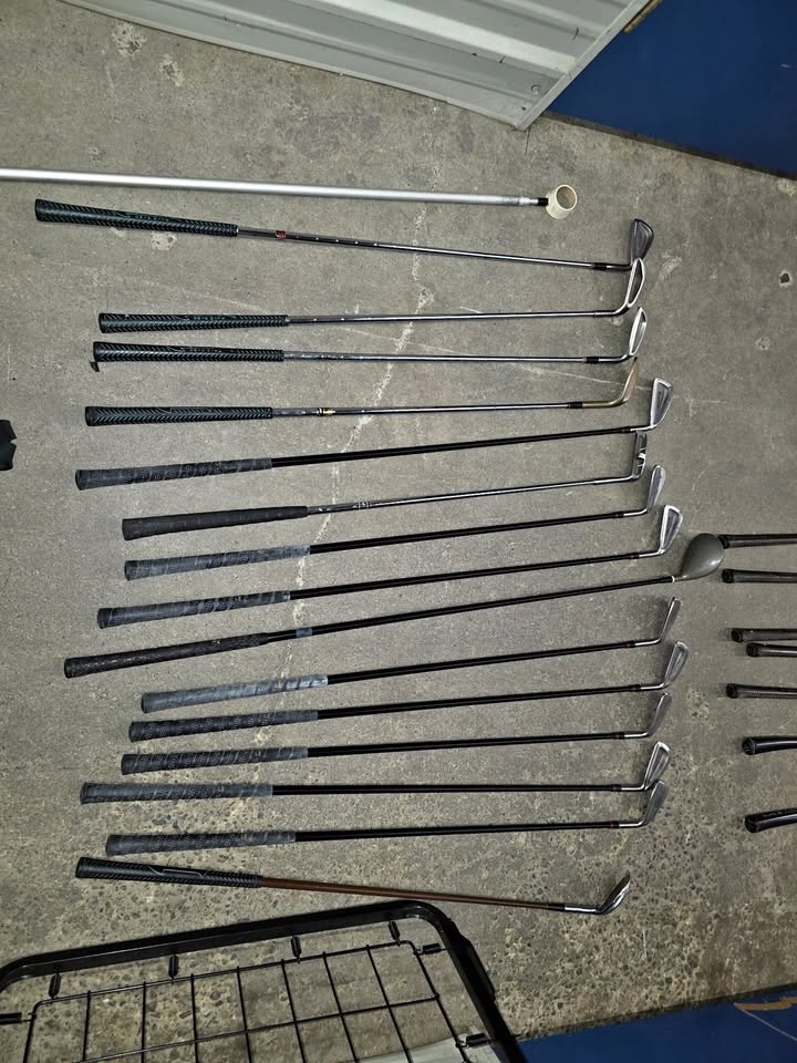 22-Piece Golf Club Bundle w/ Titleist Bag