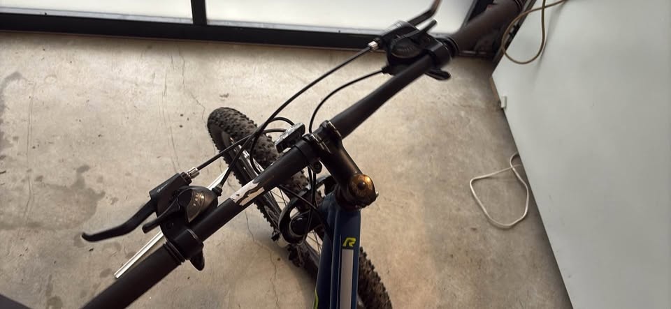 Raleigh Mountain Bike - photo 3
