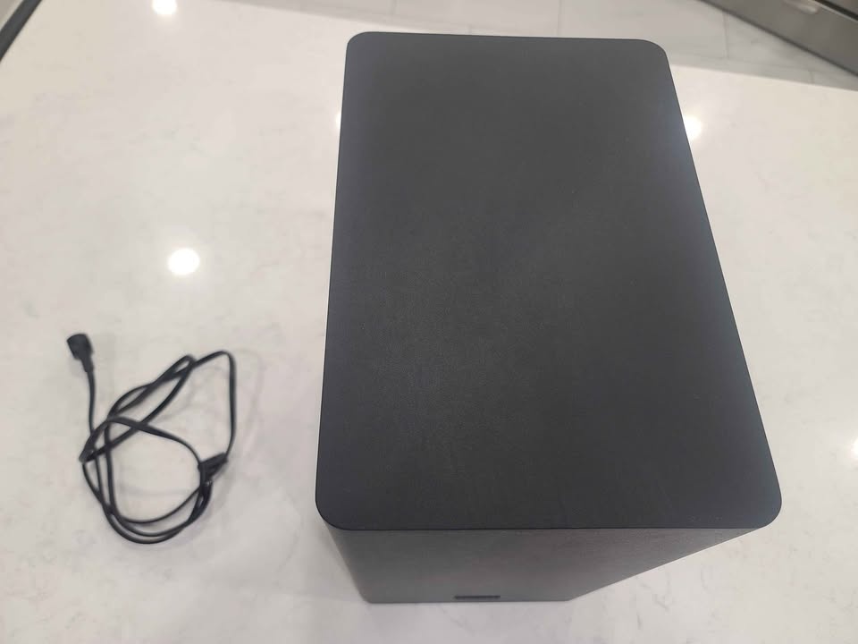 Samsung 65” 4K Smart TV + Soundbar & Sub - photo 4