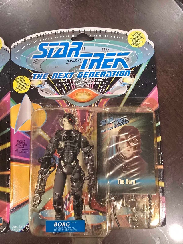 Star Trek Next Generation Figures - photo 4