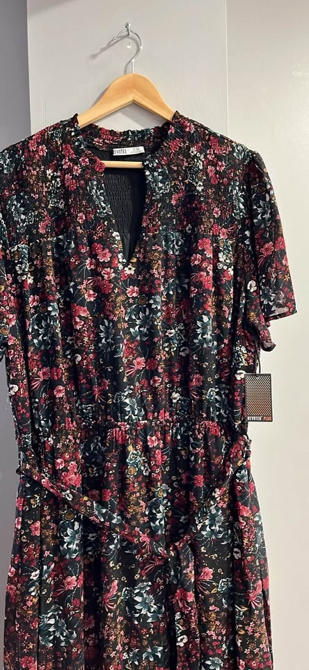 DEVOTED Floral Smocked Tie Waist Dress 2X - photo 2