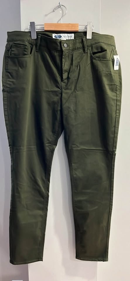 Old Navy Dark Green Pants NWT - photo 2