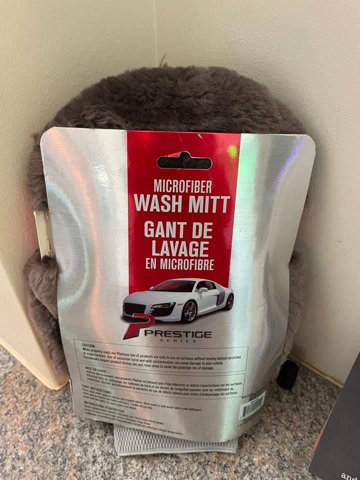Prestige Microfibre Car Wash Mitt - photo 2