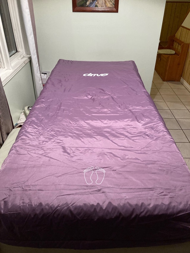 Drive Med Aire Alternating Low Air Loss Hospital Mattress