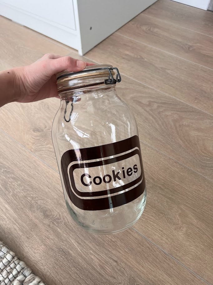 Vintage Cookie Jar - photo 2