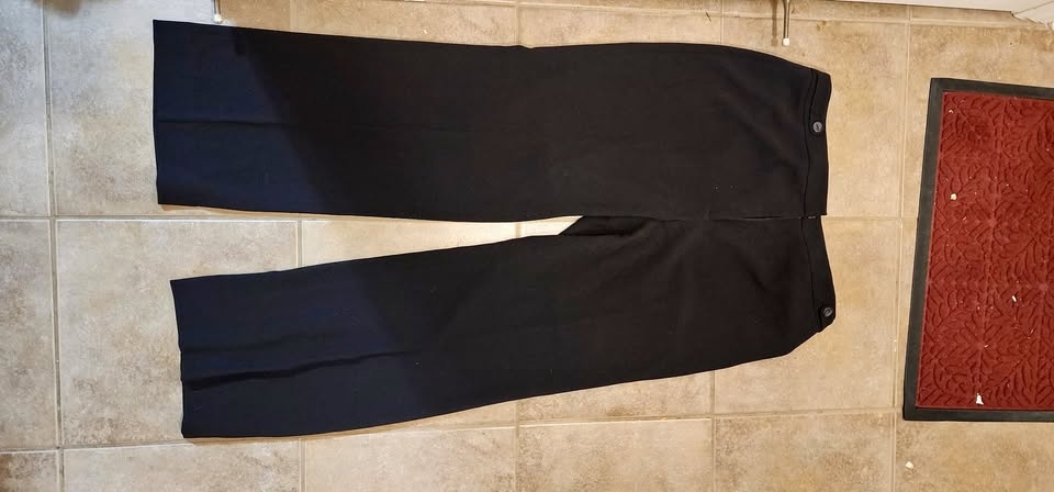 Laura Size 14 Button Detail Straight Leg Pull-On Pants