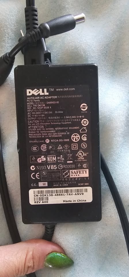 Genuine Dell Slim Auto AC Adaptor - DA65NS3-00 - photo 2