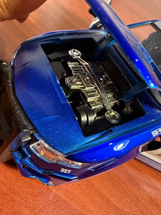 Jada 1/24 Police Diecast Car (Transformers Style) - photo 4