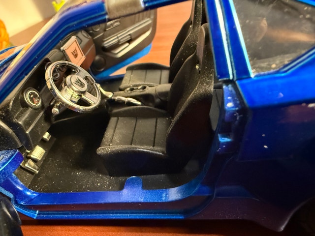 Jada 1/24 Police Diecast Car (Transformers Style) - photo 5