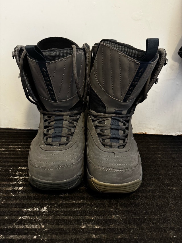Airwalk Snowboarding Boots (Grey Size 8)