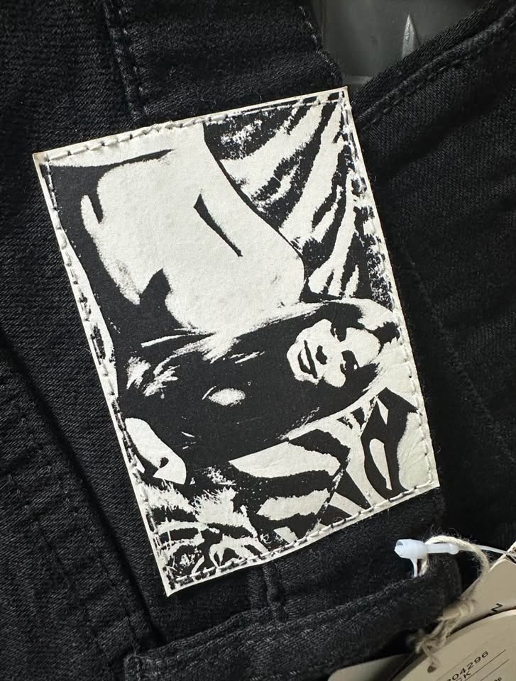 Hysteric Glamour Skinny Black Jeans - photo 3