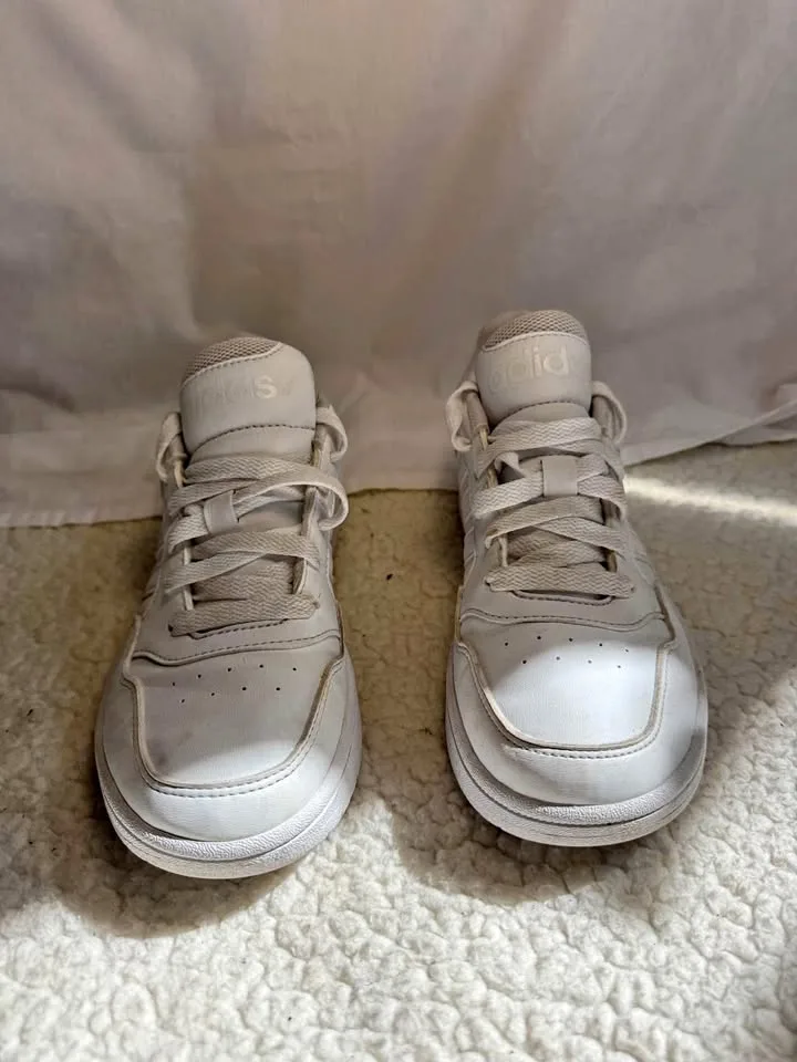 Adidas White Sneaker - Kids Size 3 thumbnail