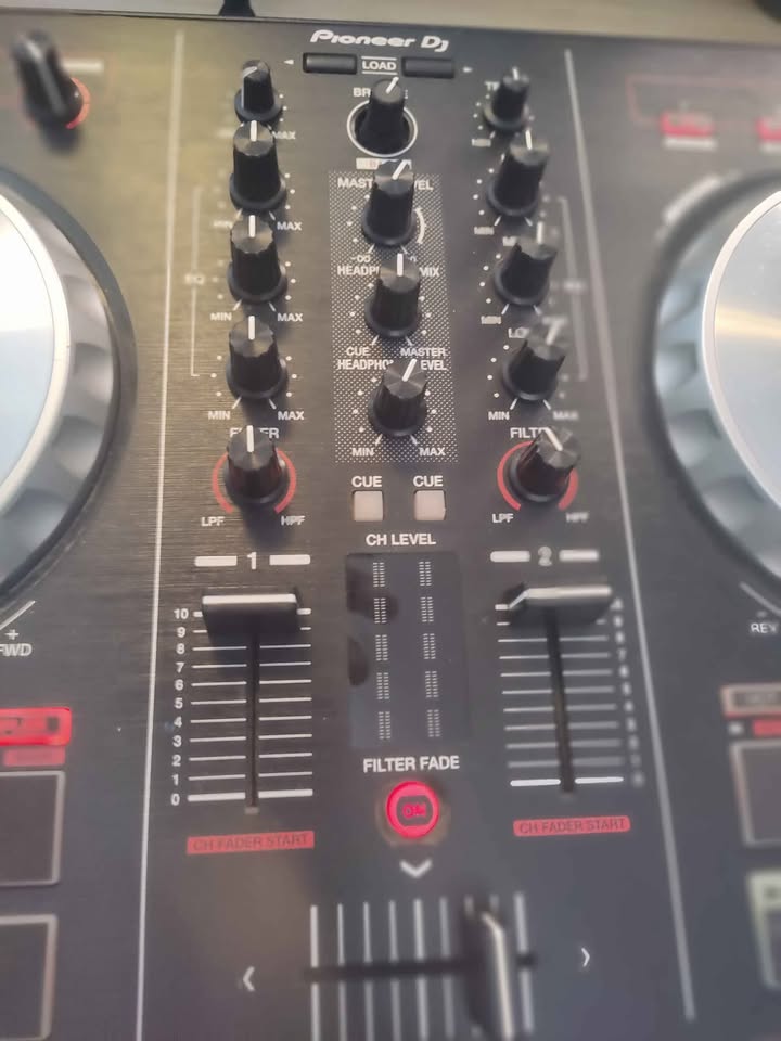 Pioneer Dj Controller - photo 2
