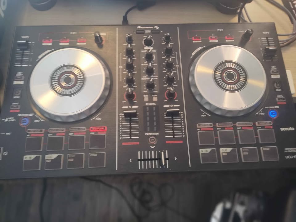 Pioneer Dj Controller - photo 3