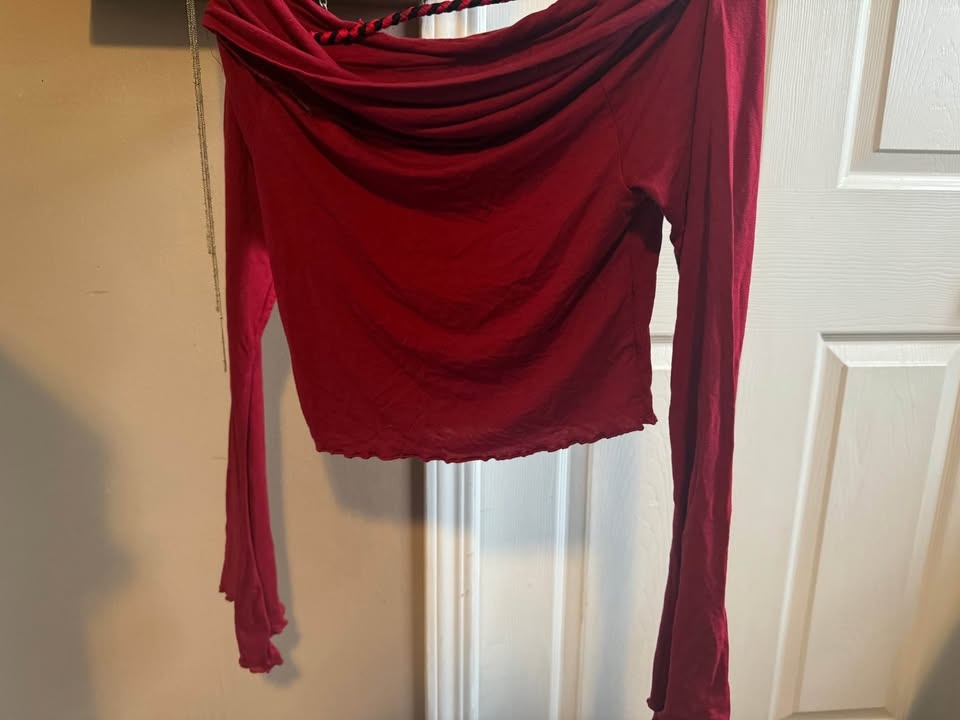 Cute Long Sleeve Crop Top (Off the shoulders) small - photo 3