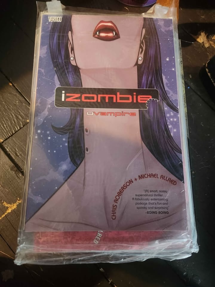 iZombie Comic Series Volumes 1-4 - photo 2