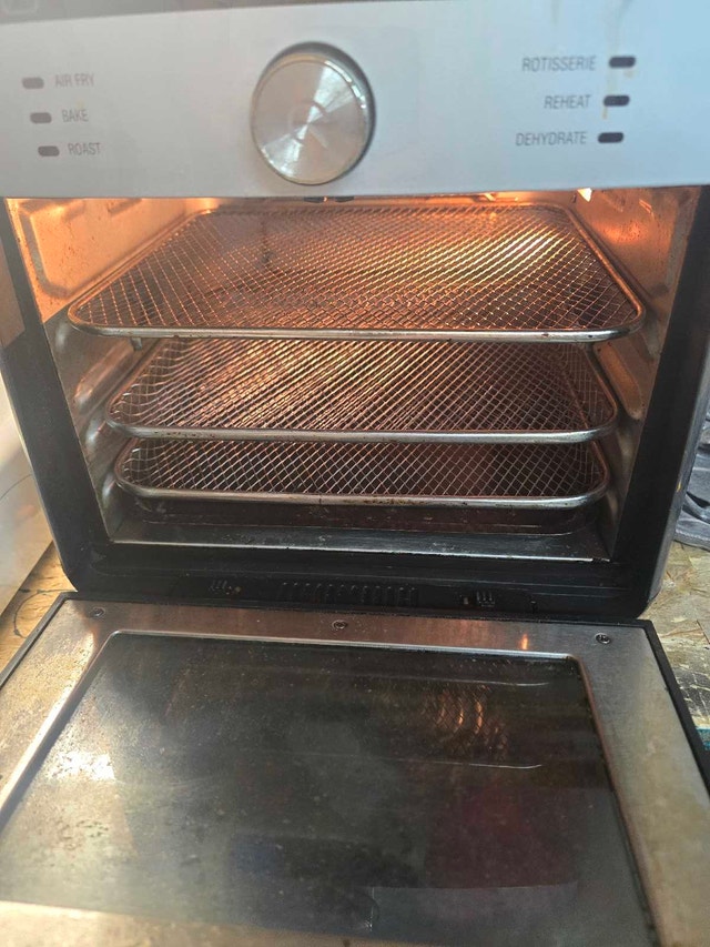 Pampered Chef Air Fryer - photo 2