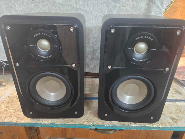 Polk Audio S15 Speakers