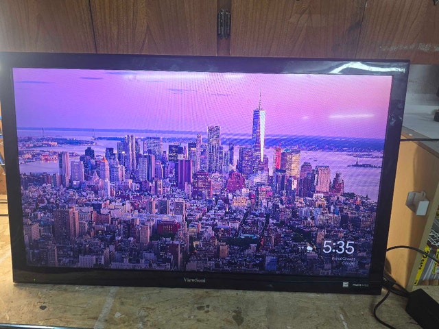 ViewSonic VT4210LED TV