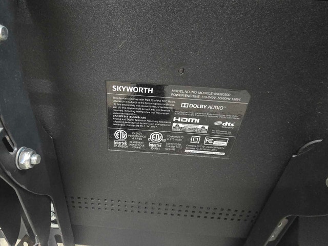 Skyworth 55Q20300 55-inch LED TV - photo 3