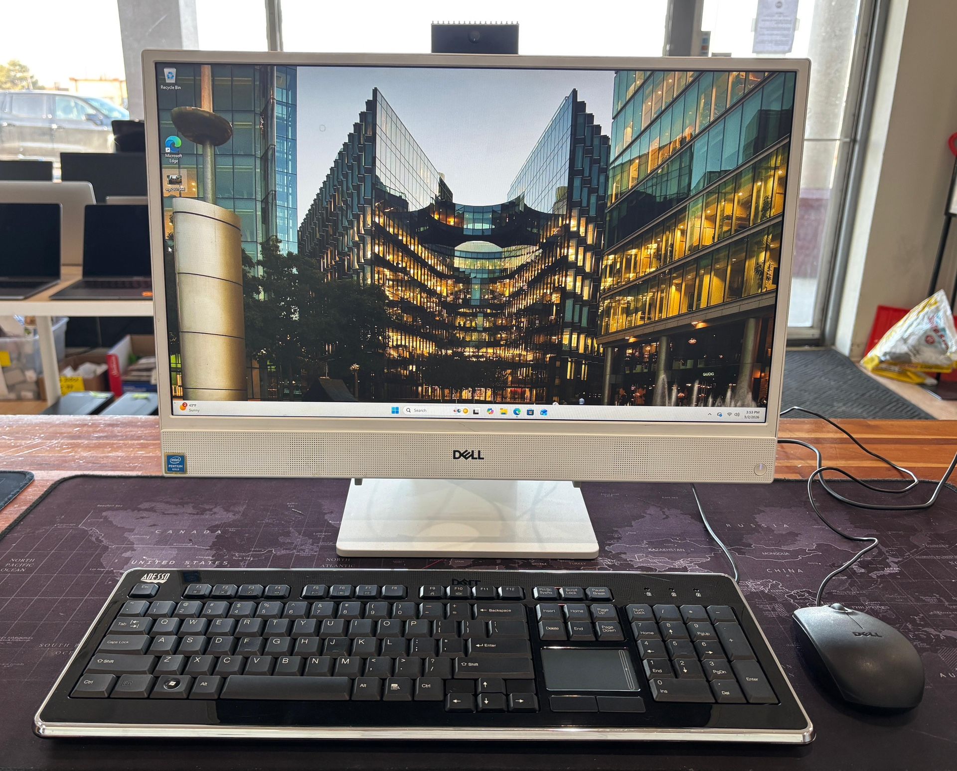 Dell Inspiron 3280 All-in-One PC - 16GB RAM, 1TB HDD