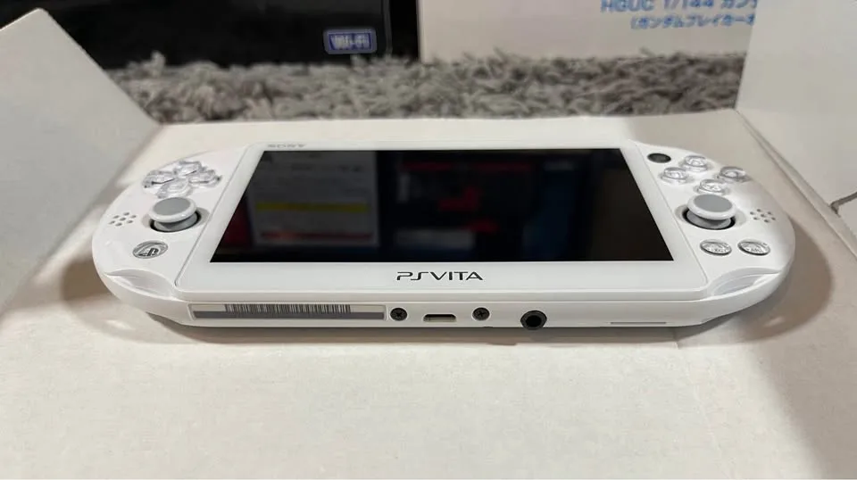 PS Vita Gundam Breaker Starter Pack White Japan Limited Edition image indicator(10)