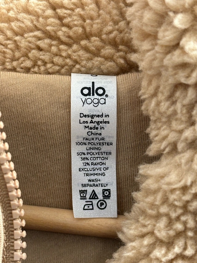Alo Yoga Foxy Teddy Sherpa Jacket - Small - photo 4