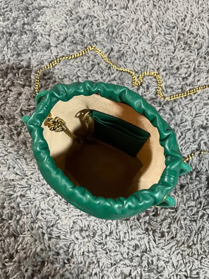 Authentic SSENSE Gucci Mini GG Marmont Bucket Bag Green Leather image indicator(5)
