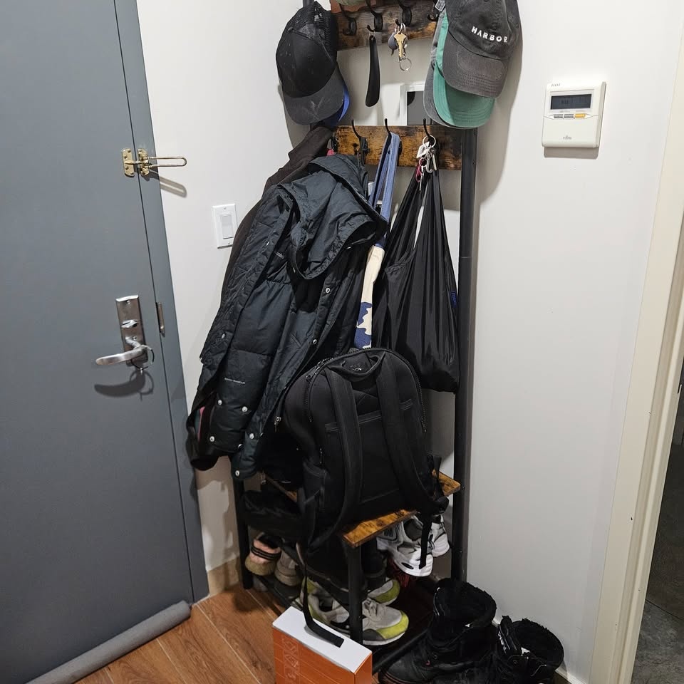 Entry/Hall Tree with Shoe Storage and Bench, Coat Rack - photo 2