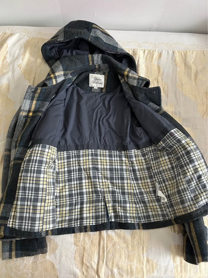 Wool Women’s Coat (Hooded)- Size M - photo 2
