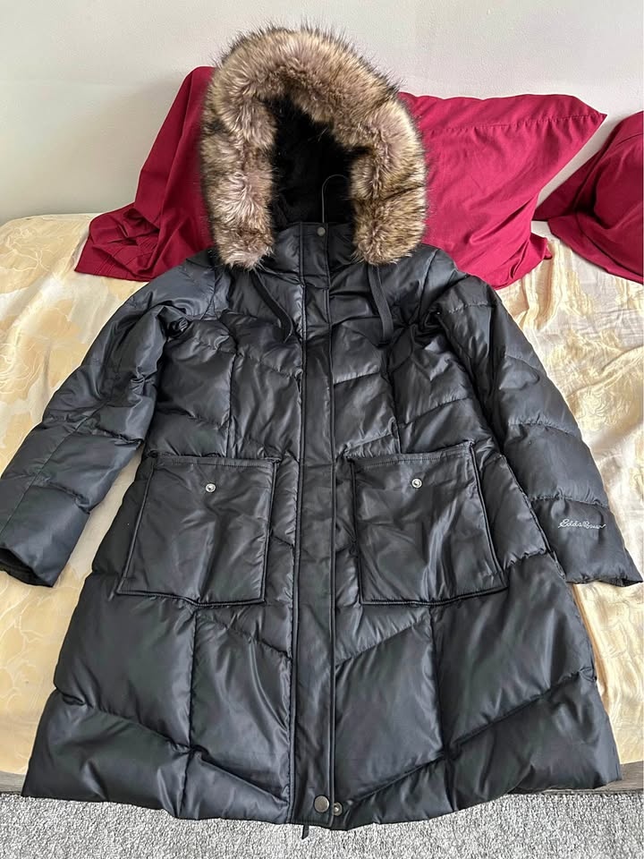 Eddie Bauer Women's Winter Jacket - Size L