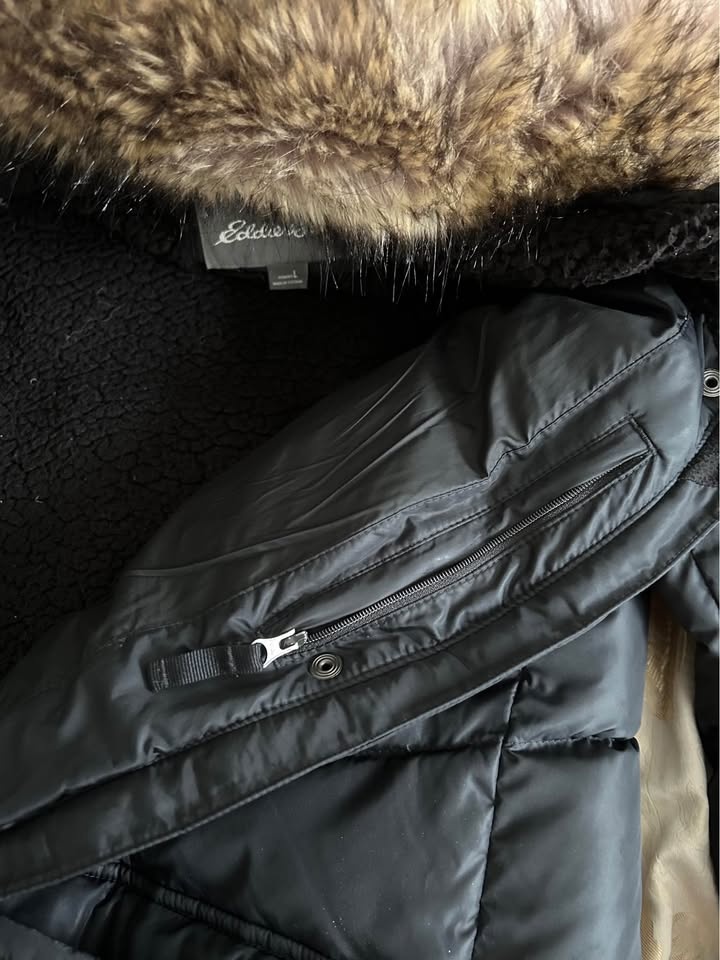 Eddie Bauer Women's Winter Jacket - Size L - photo 3